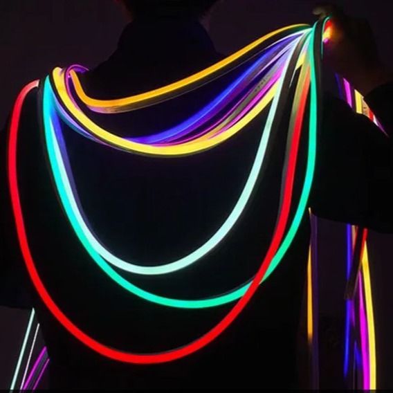 Cambiamento morbido al neon blu rosa di colore del silicone 16x16mm della luce di striscia del LED 12V 24C RGB