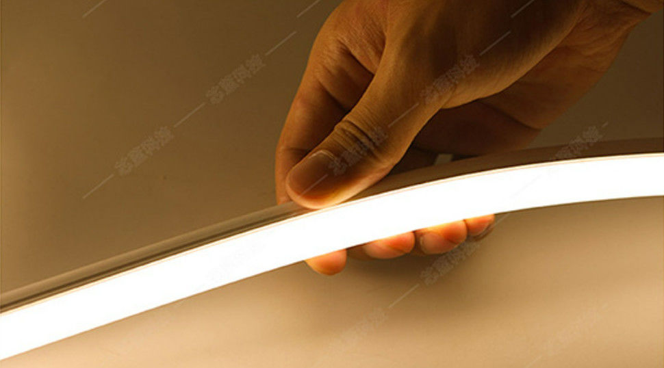 La curvatura al neon del lato superiore di Flex Tube della luce della corda che accende la flessione del silicone 24V ha condotto la corda al neon