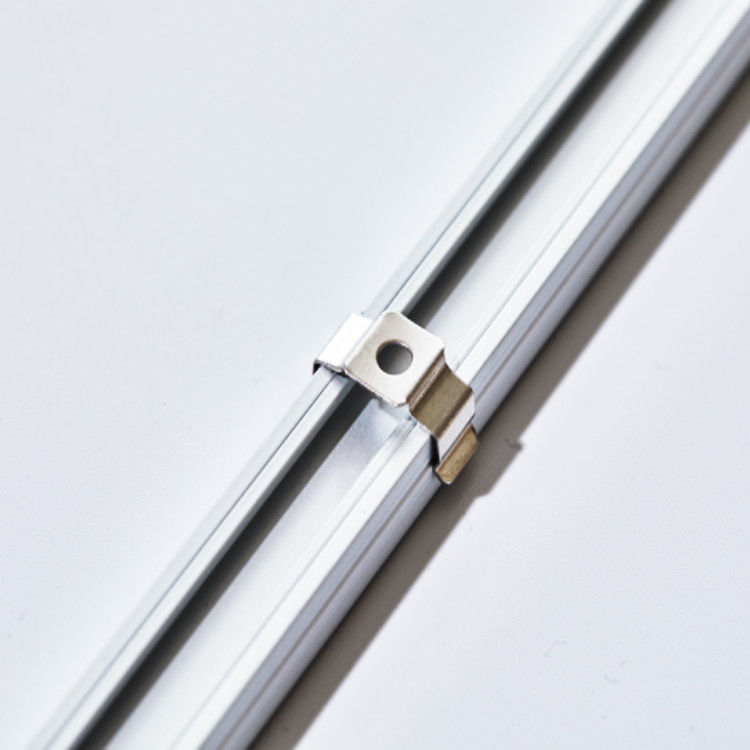Bassa tensione nell'ambito dell'annuncio pubblicitario ultra sottile di illuminazione 24V 4000K dello scaffale LED