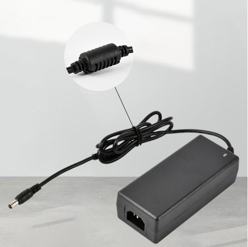 alimentazione elettrica nera dello scrittorio dell'alimentatore in CC dell'alimentazione elettrica del modulo di 5A LED 12V LED per le lampade fluorescenti del LED