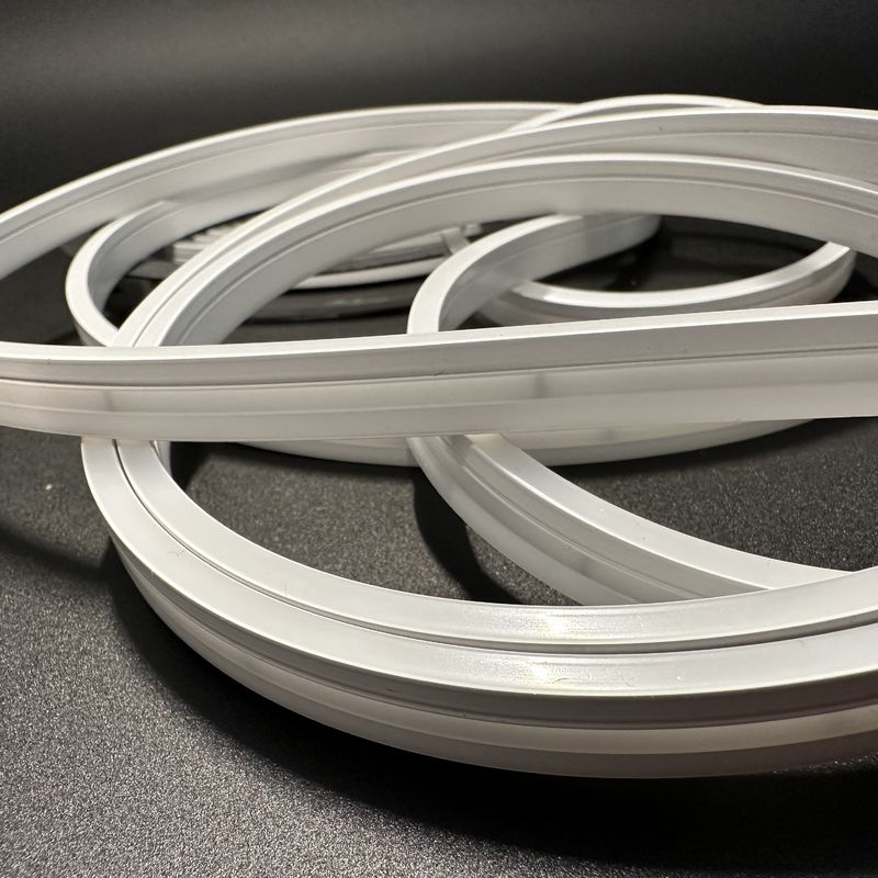Illuminazione al neon Cuttable flessibile 120° 0410 12W per i compratori di B2B dell'interno & all'aperto